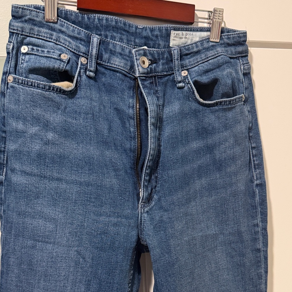 Women’s rags and bone Blue Denim Jeans size 29.